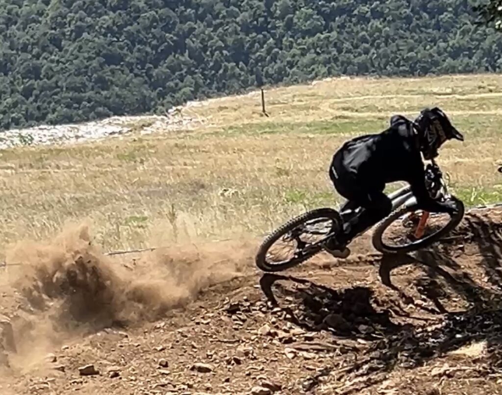 Loose dirt at Col de Rousset